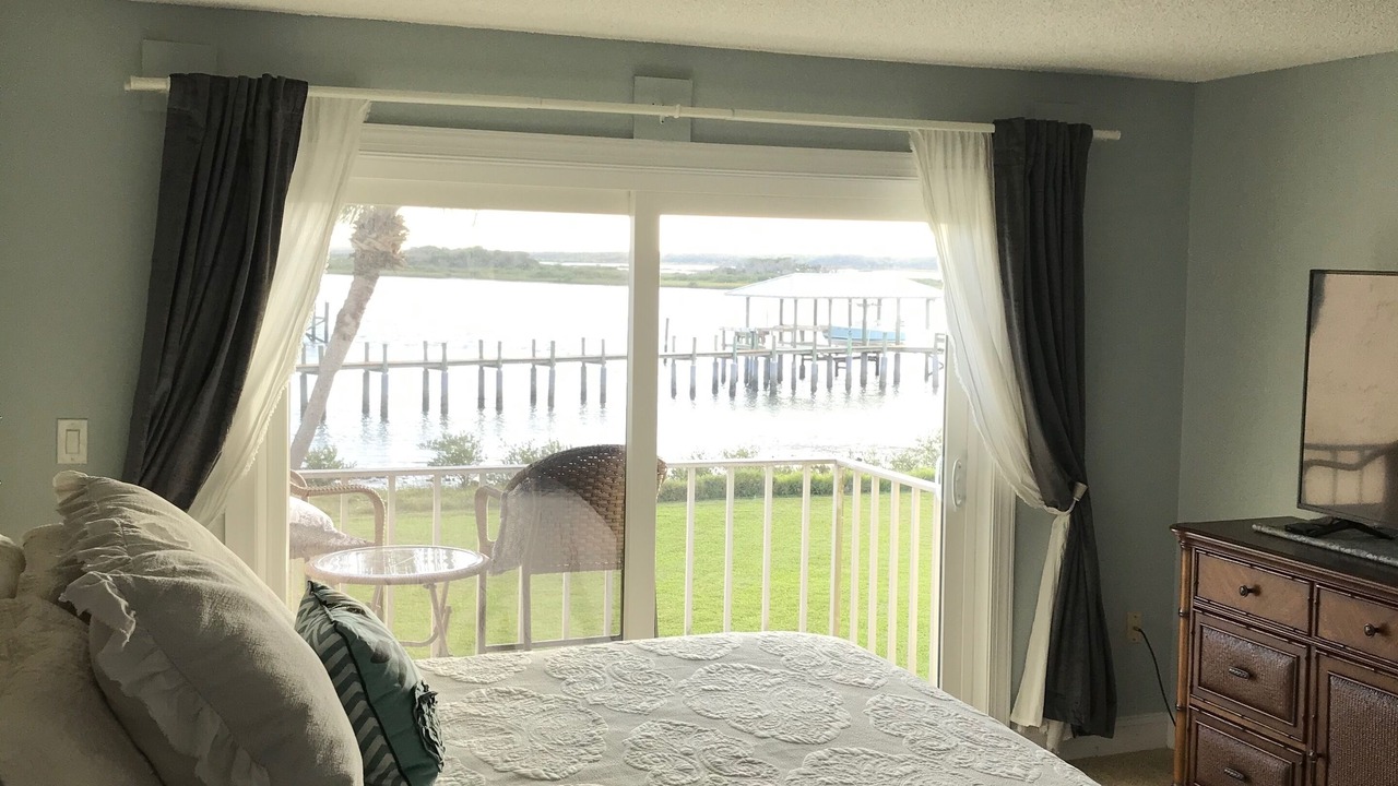 Photo of Patio Balcony in Crescent Beach