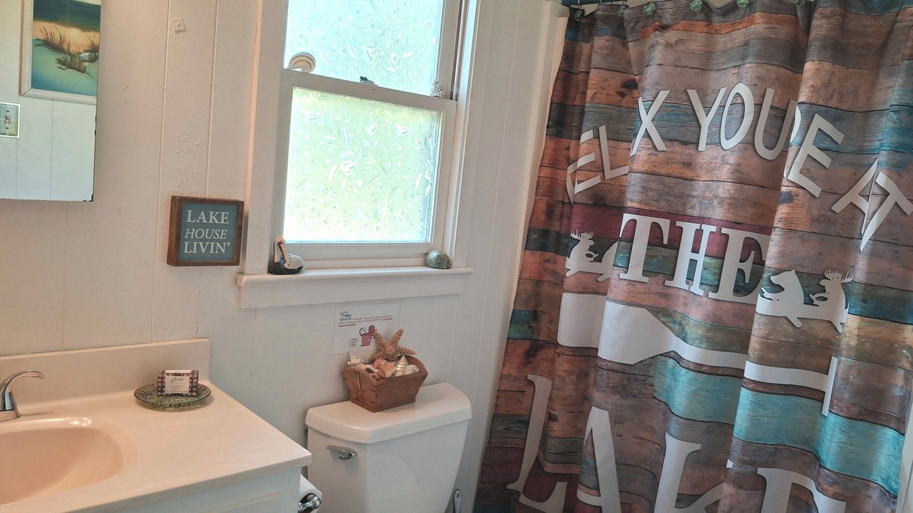 Photo of Bathroom in Donalsonville
