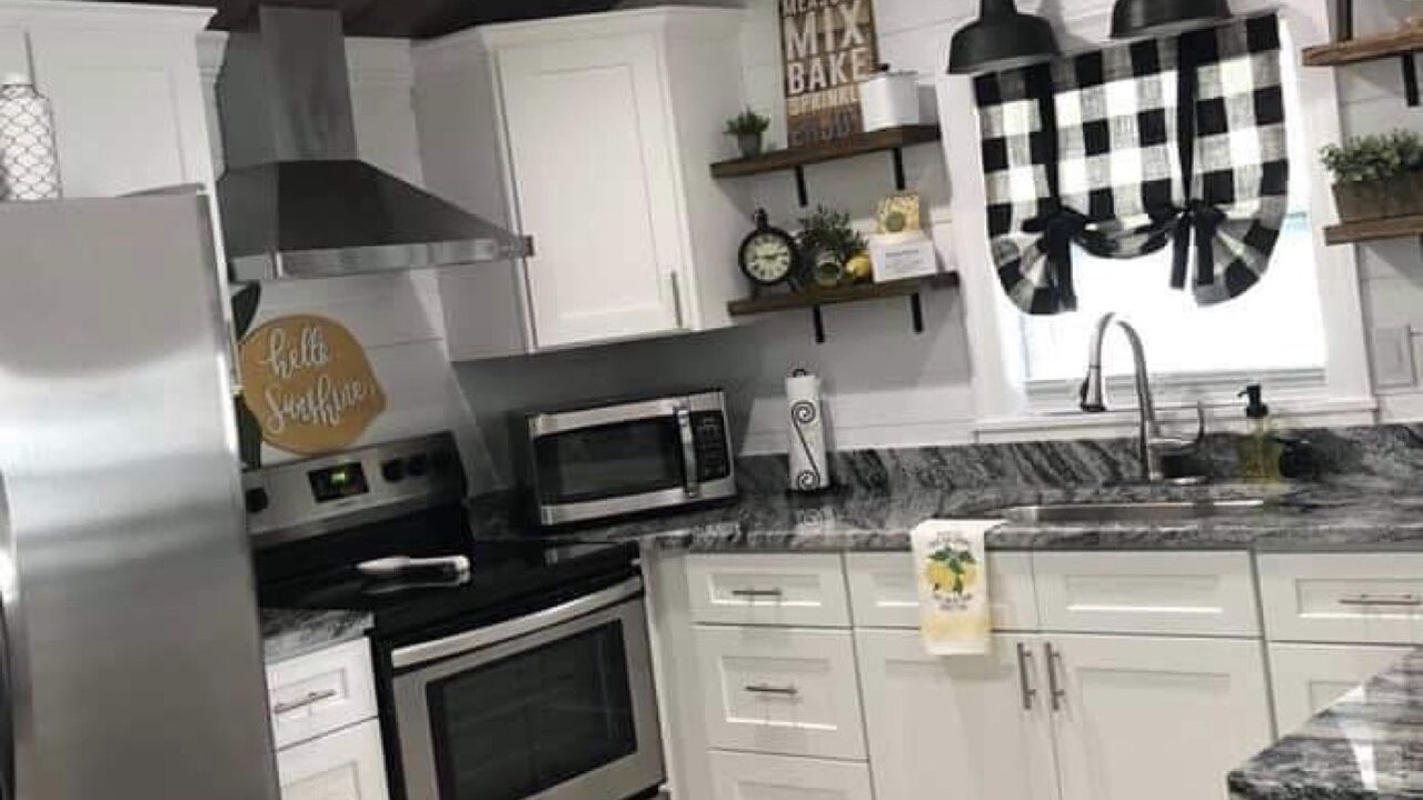 Photo of Kitchen in Lower Grand Lagoon