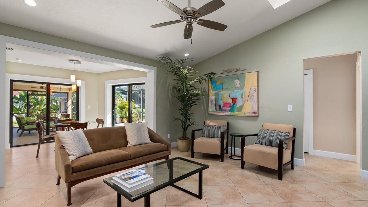 Photo of Livingroom in Bonita Springs