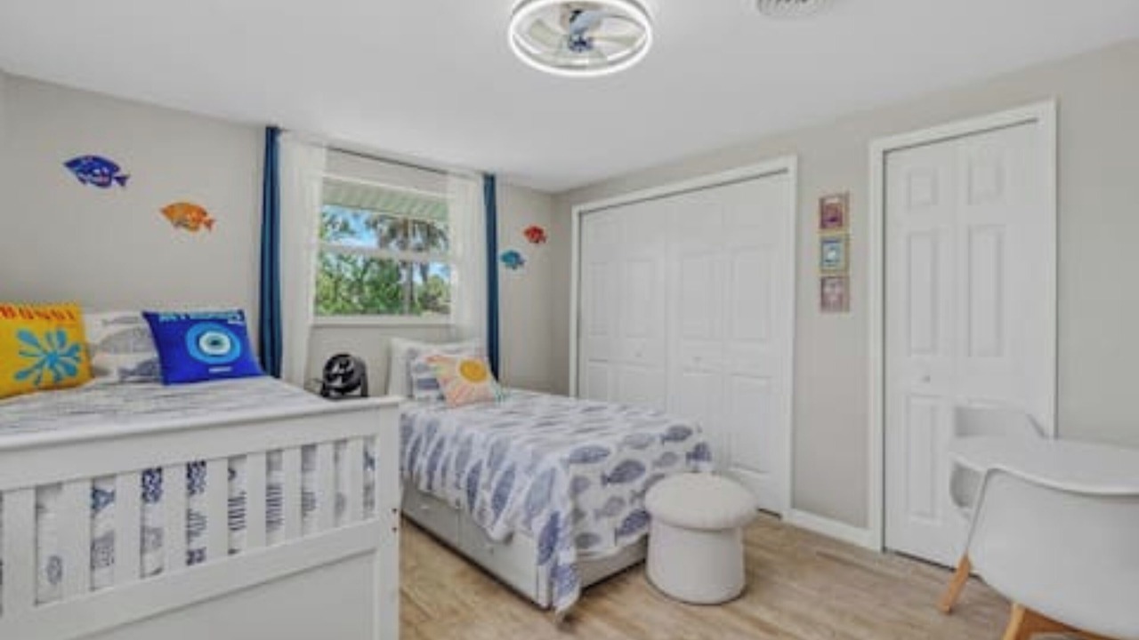 Photo of Bedroom in Englewood East