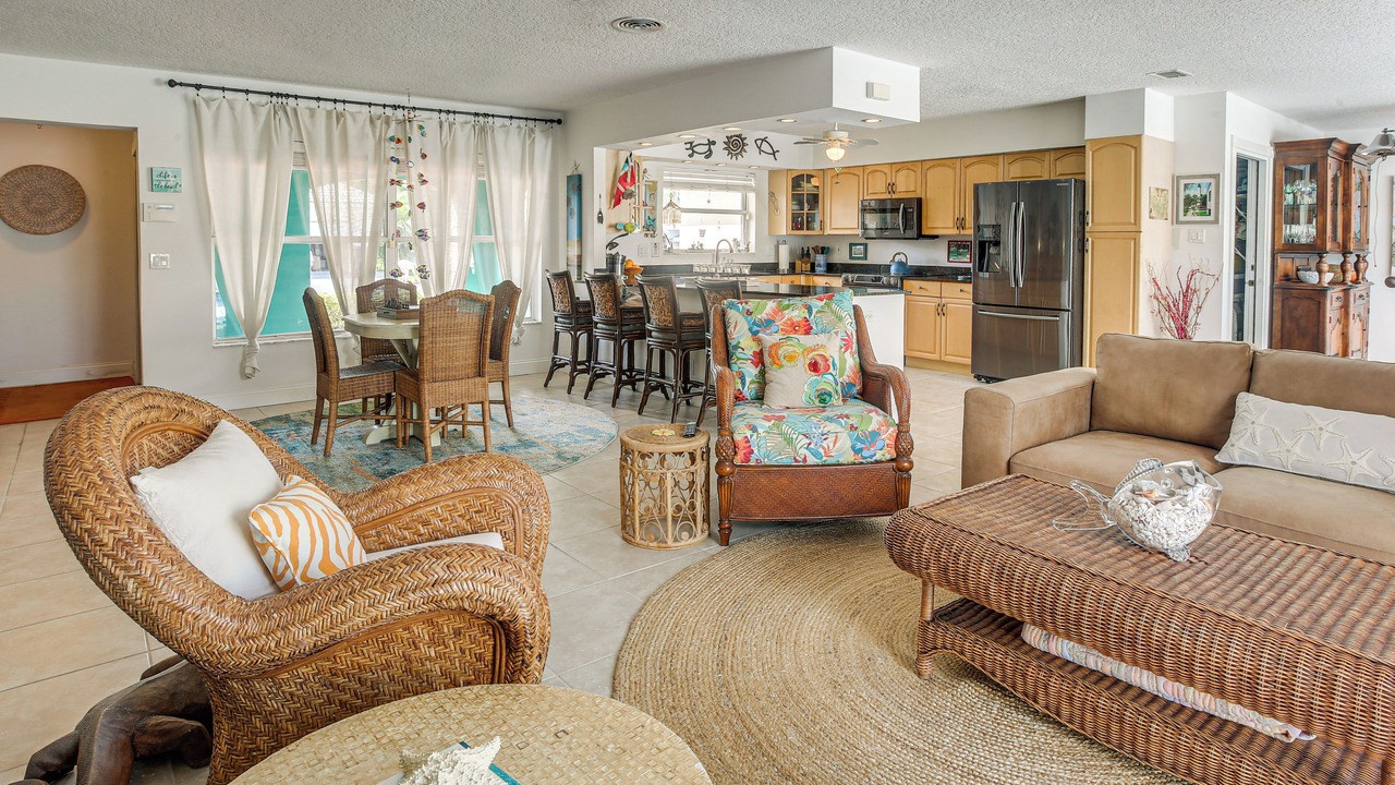Photo of Livingroom in Singer Island