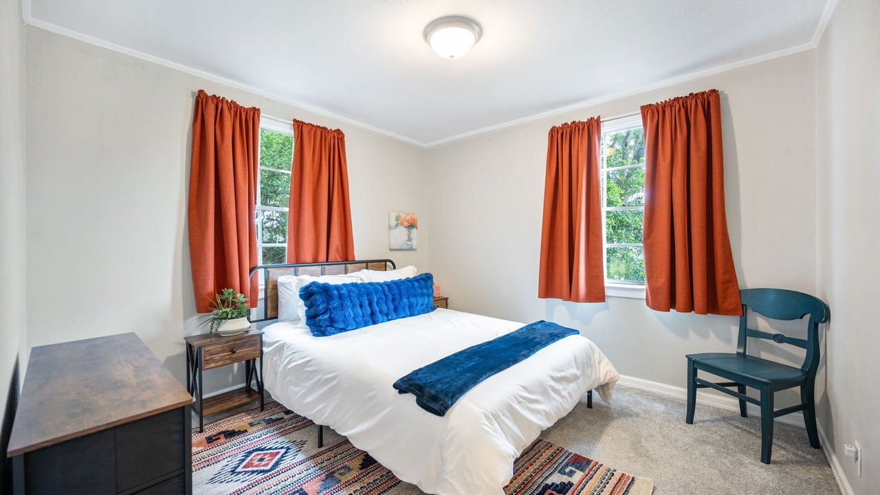 Photo of Bedroom in Lakeshore South