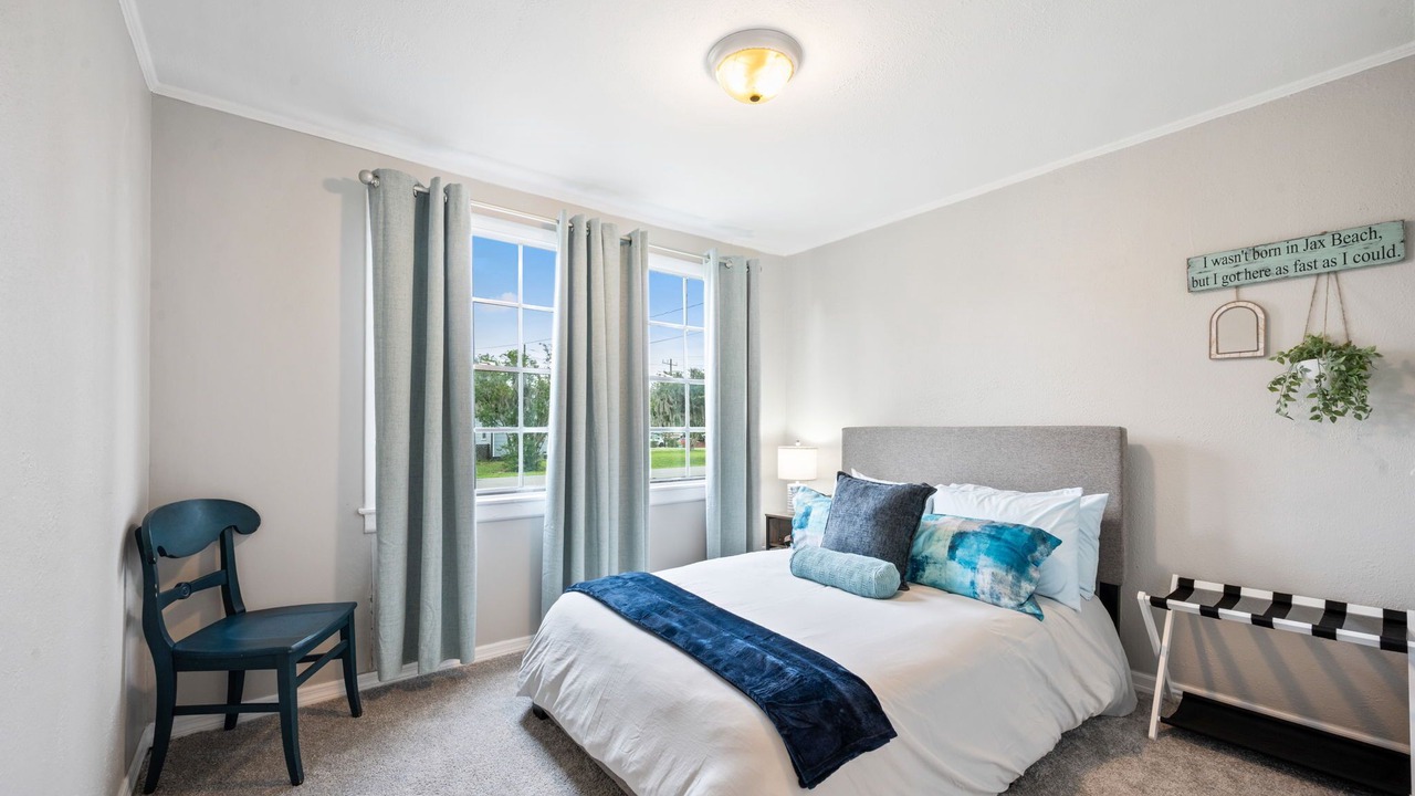 Photo of Bedroom in Lakeshore South