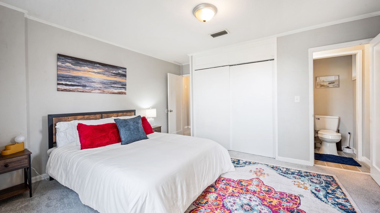 Photo of Bedroom in Lakeshore South