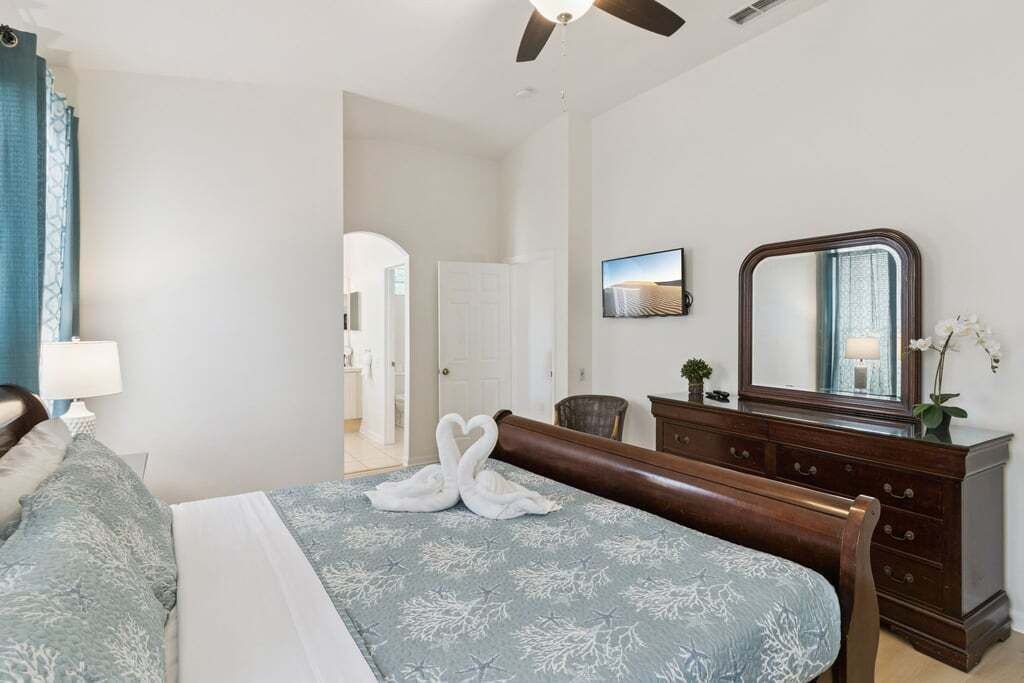 Photo of Bedroom in Windsor Palms