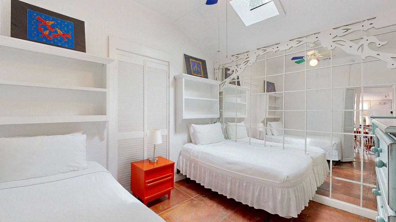 Photo of Bedroom in Historic Seaport