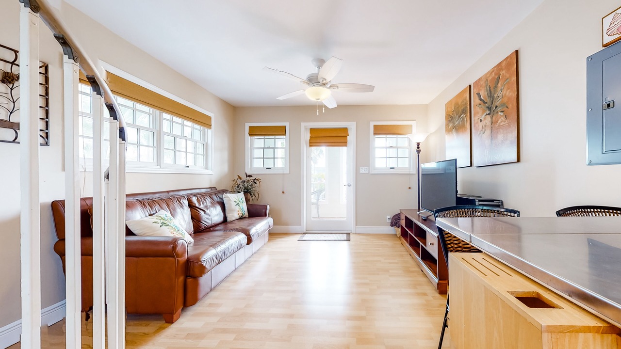 Photo of Livingroom in Summerland Key