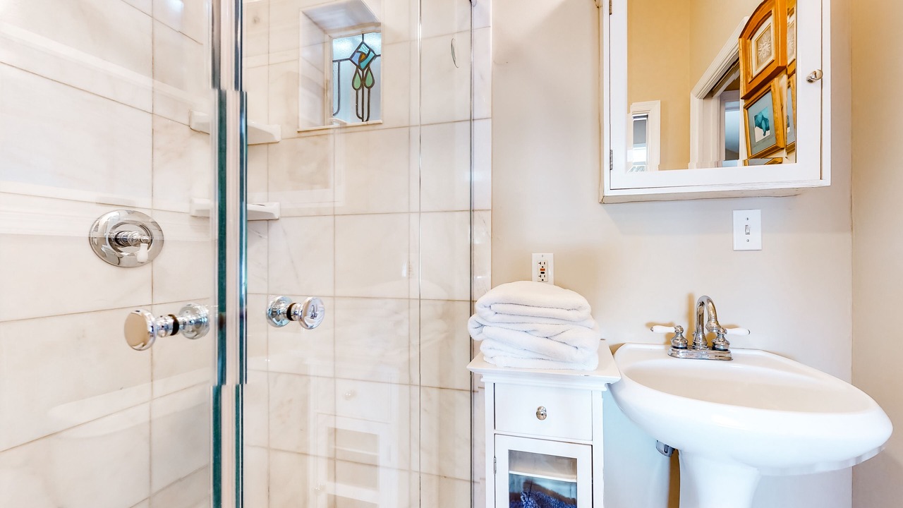 Photo of Bathroom in Summerland Key