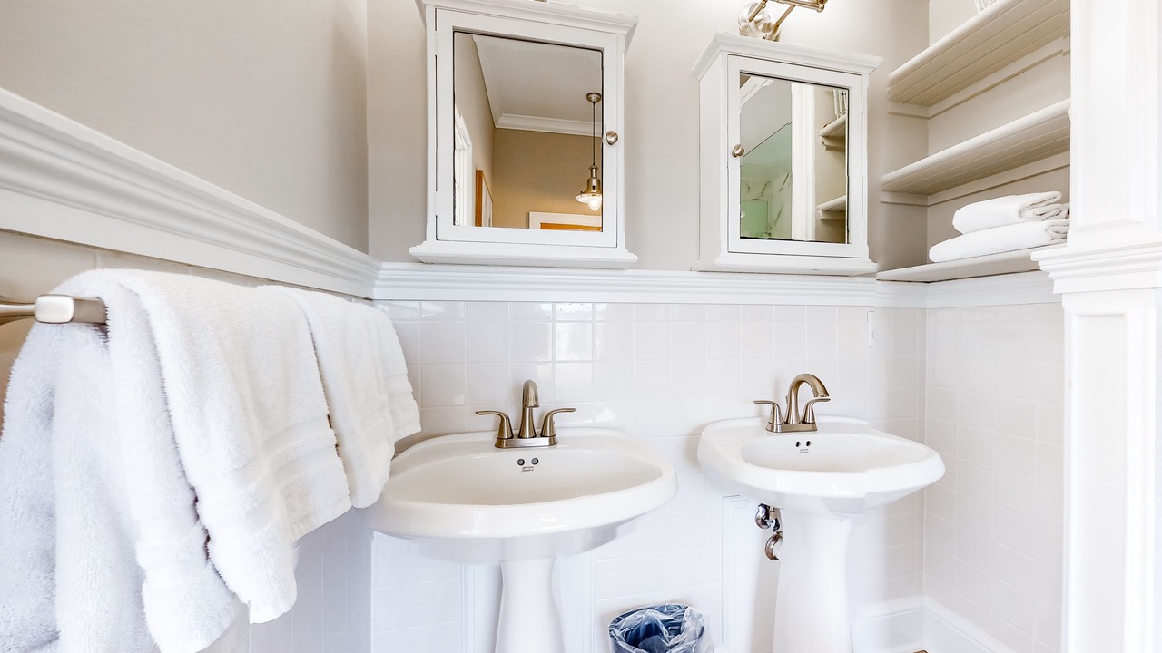 Photo of Bathroom in Summerland Key