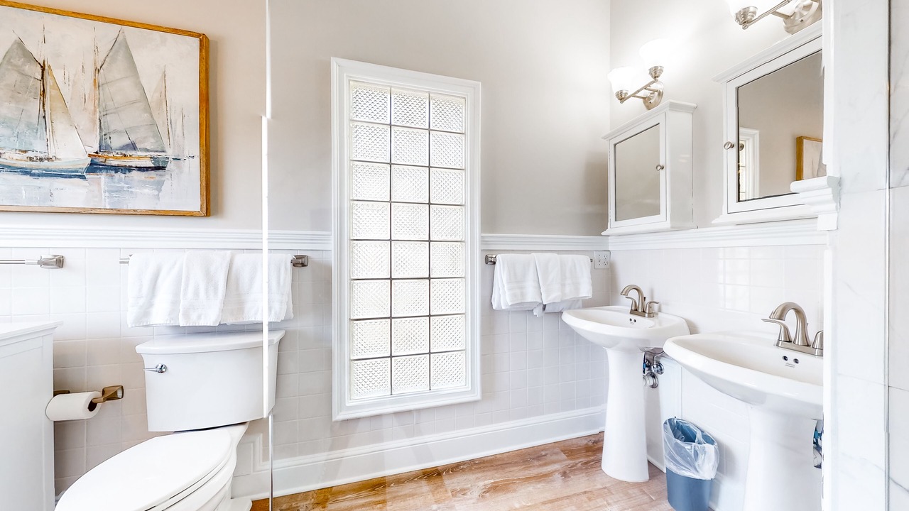 Photo of Bathroom in Summerland Key