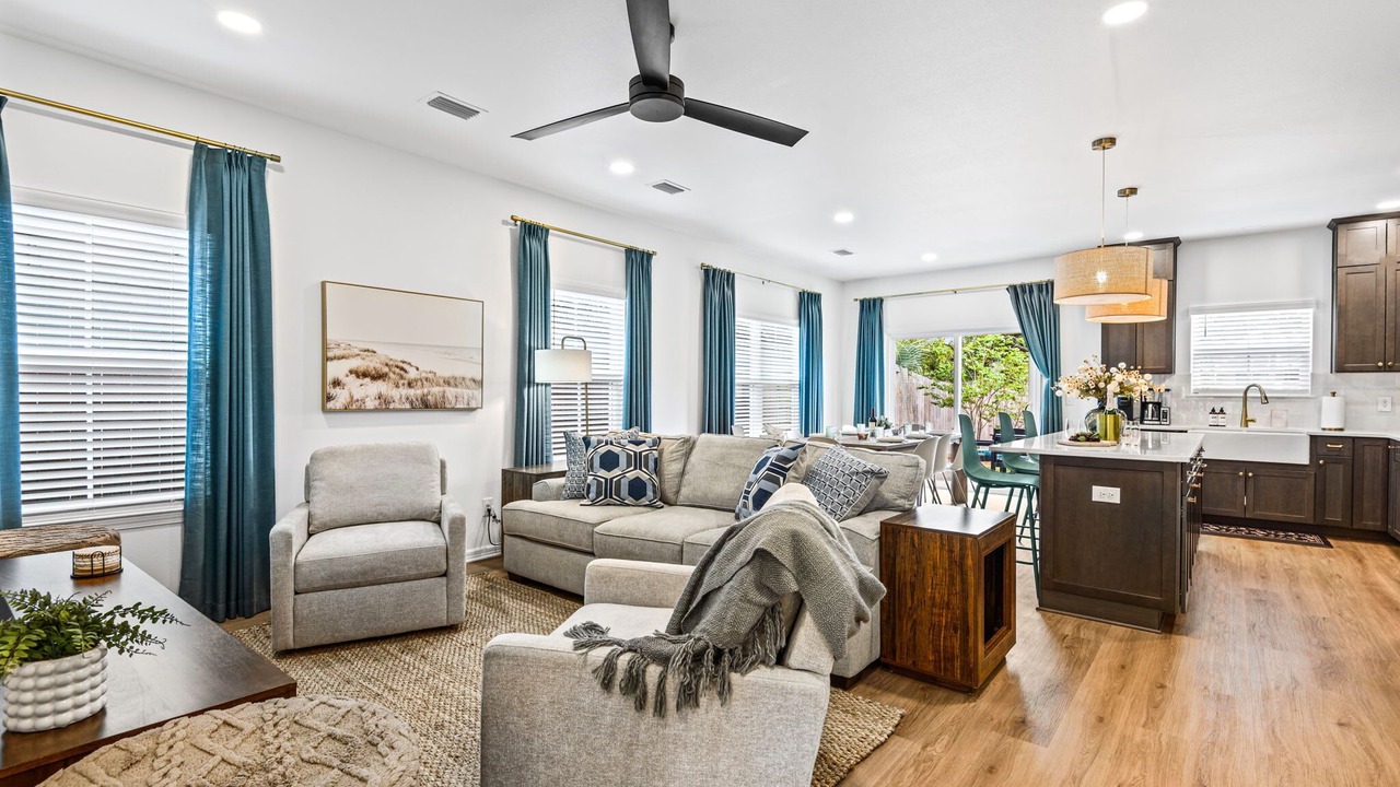 Photo of Livingroom in East Pensacola Heights