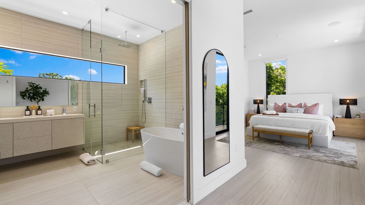 Photo of Bathroom in Ludlam