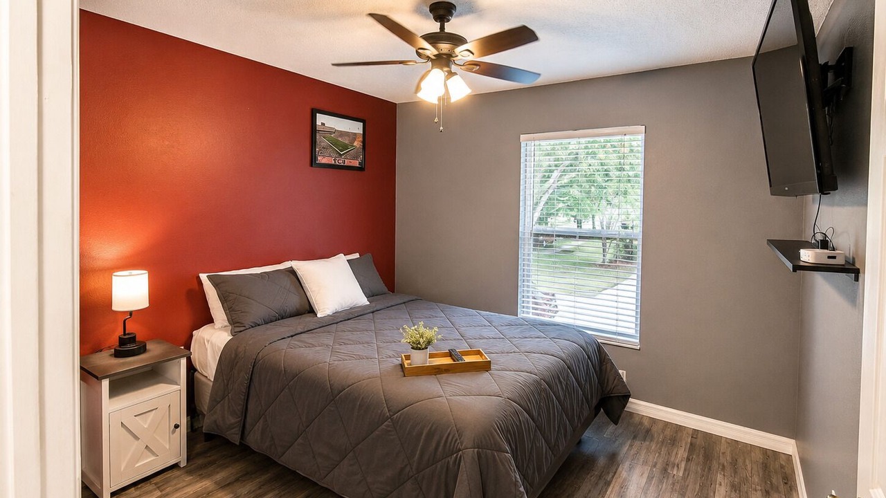 Photo of Bedroom in Seffner Community Alliance