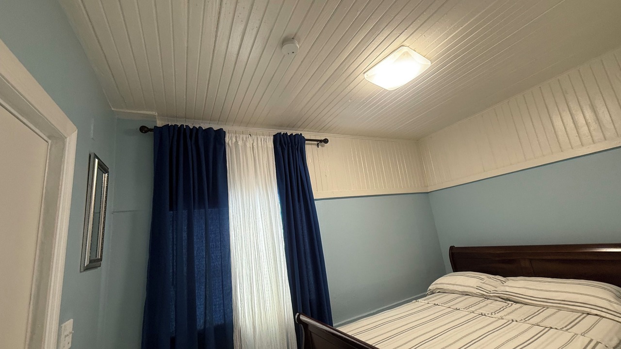 Photo of Bedroom in Bearss Plaza