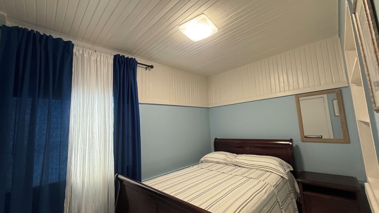 Photo of Bedroom in Bearss Plaza