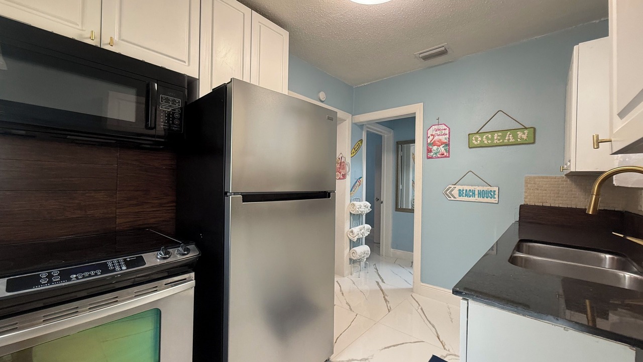 Photo of Kitchen in Bearss Plaza