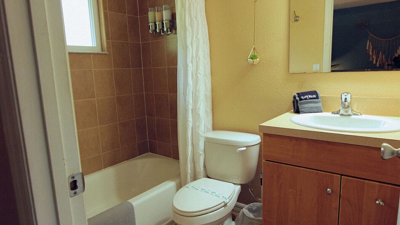 Photo of Bathroom in Arlington Park