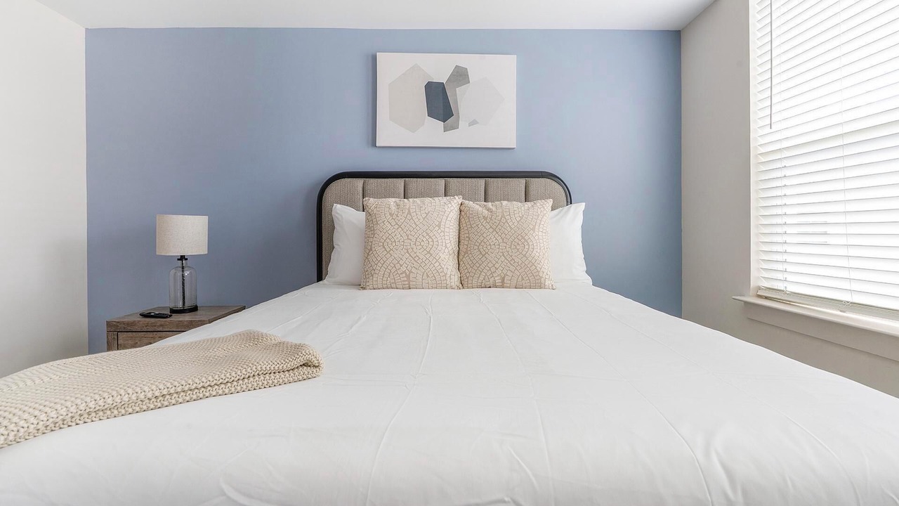 Photo of Bedroom in West 1st Street