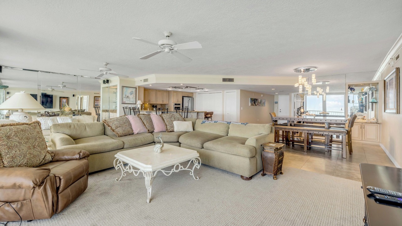 Photo of Livingroom in Inlet Villas