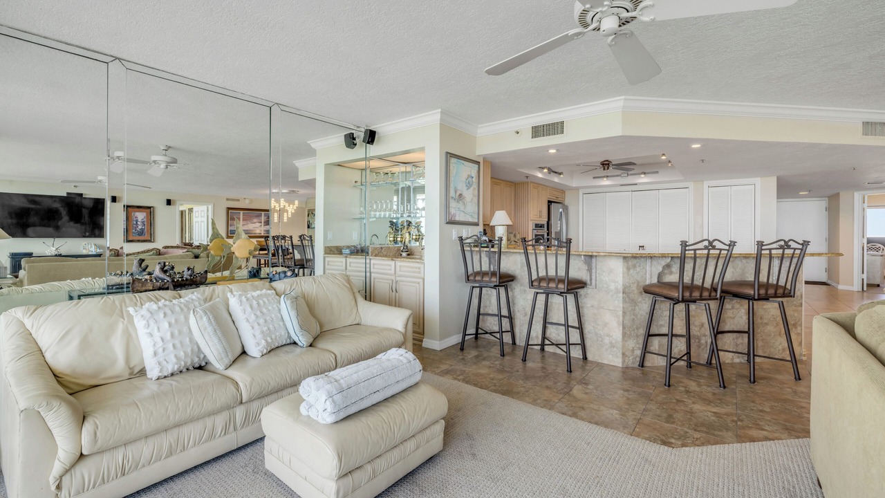 Photo of Livingroom in Inlet Villas
