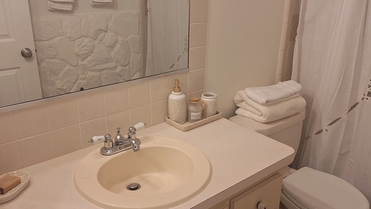 Photo of Bathroom in Sebastian Highlands