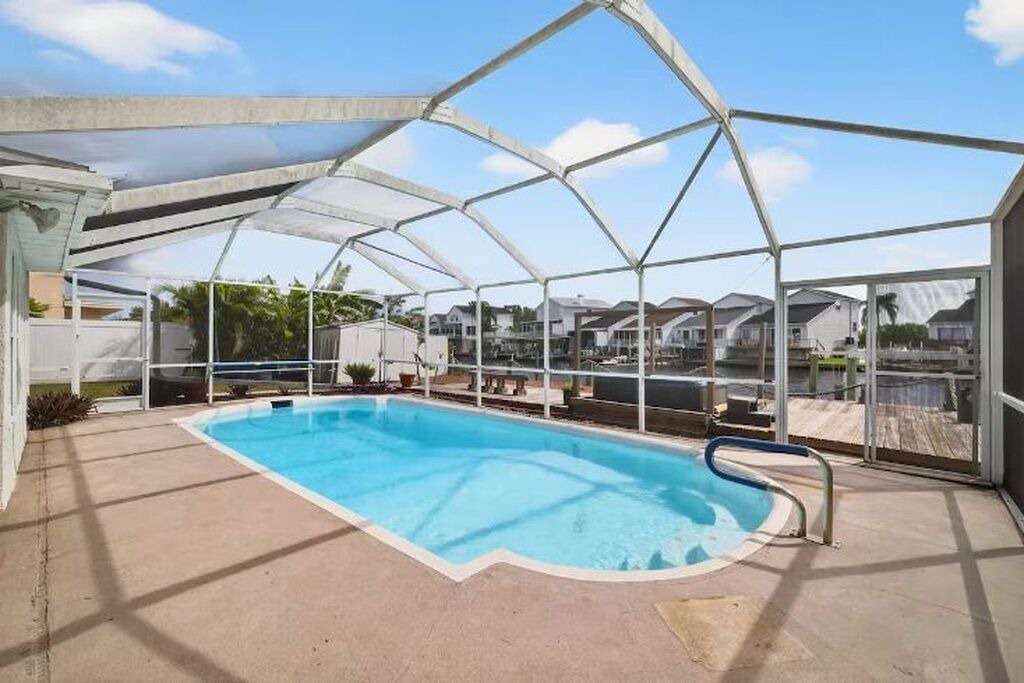 Photo of Outdoor in Forest Hills