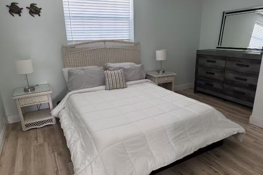 Photo of Bedroom in Forest Hills
