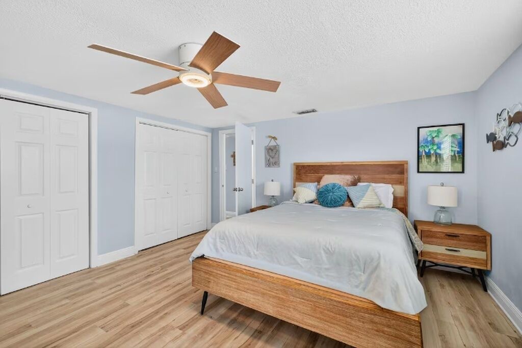 Photo of Bedroom in Forest Hills
