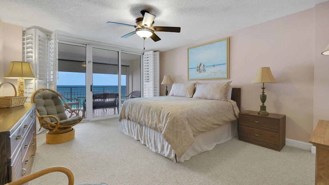 Photo of Bedroom in Crescent Beach
