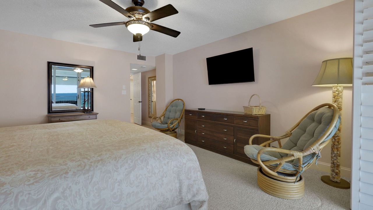 Photo of Bedroom in Crescent Beach