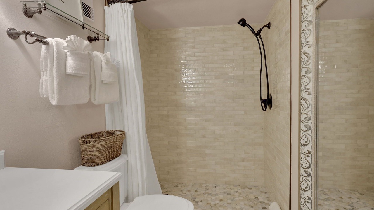 Photo of Bathroom in Crescent Beach