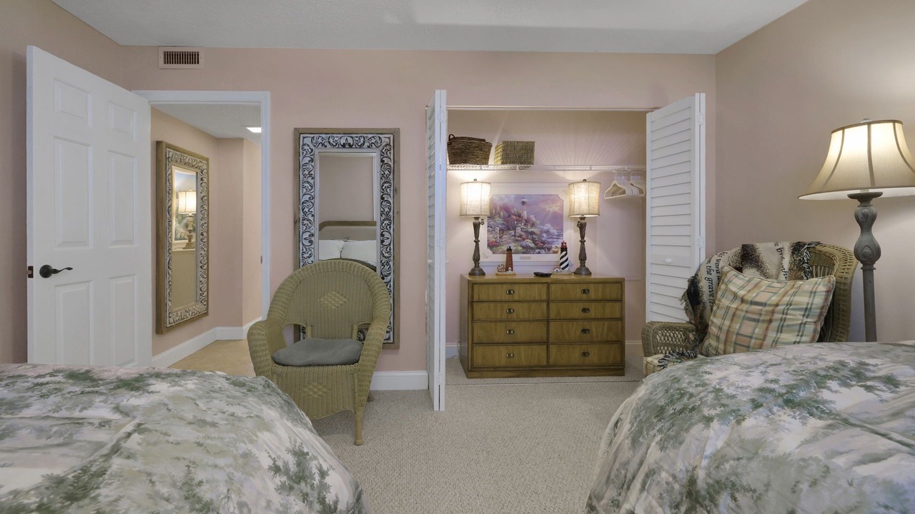 Photo of Bedroom in Crescent Beach
