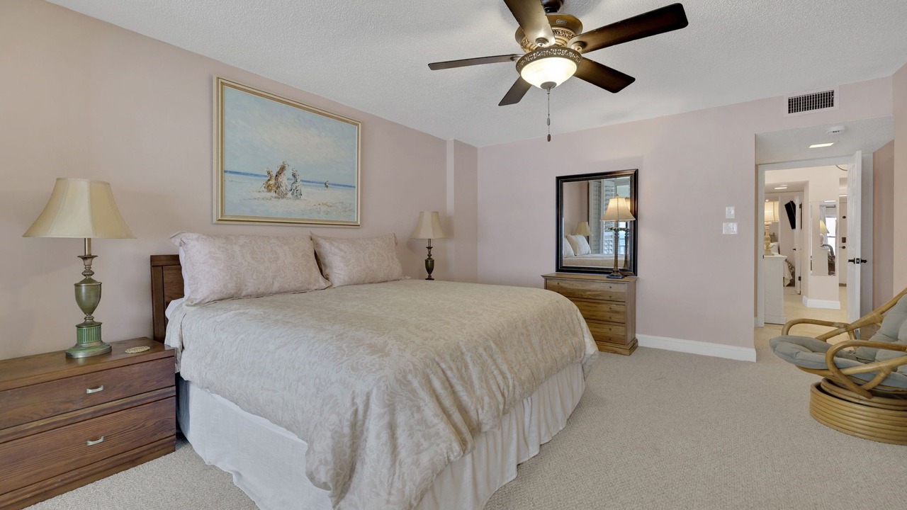 Photo of Bedroom in Crescent Beach
