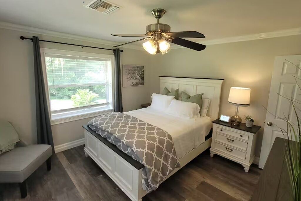Photo of Bedroom in Plantation Estates