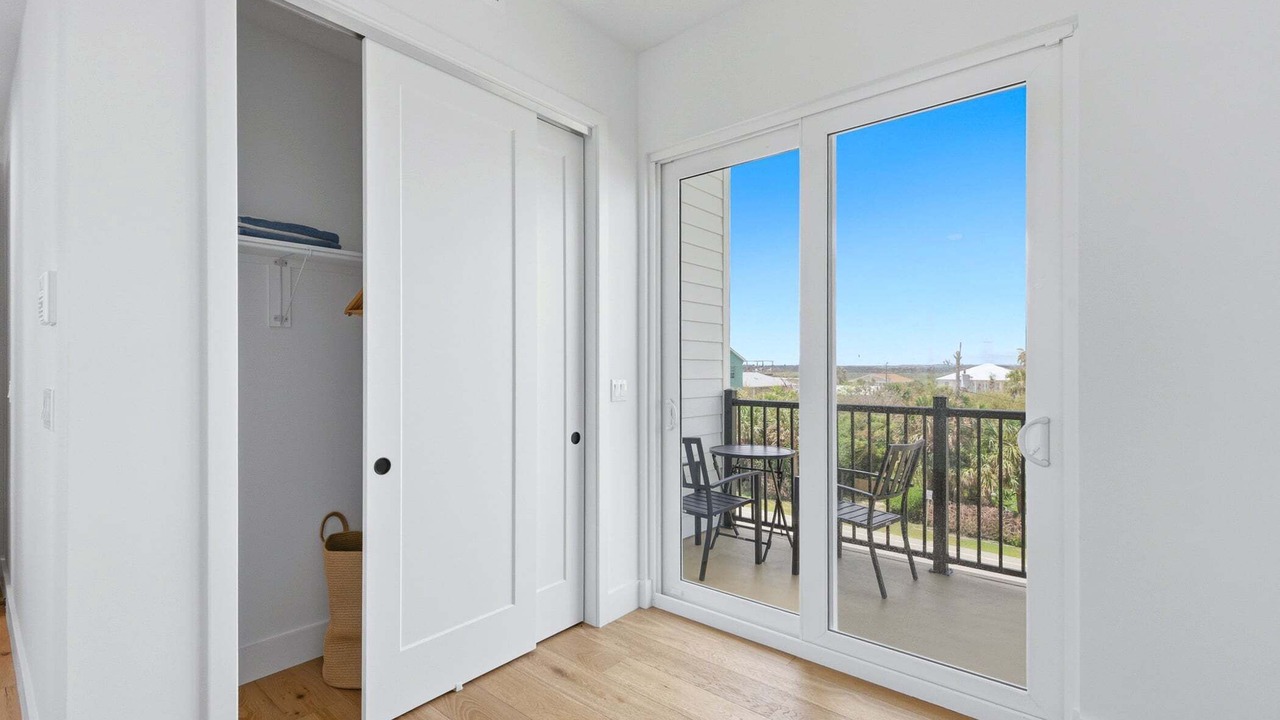 Photo of Patio Balcony in Bethune Beach