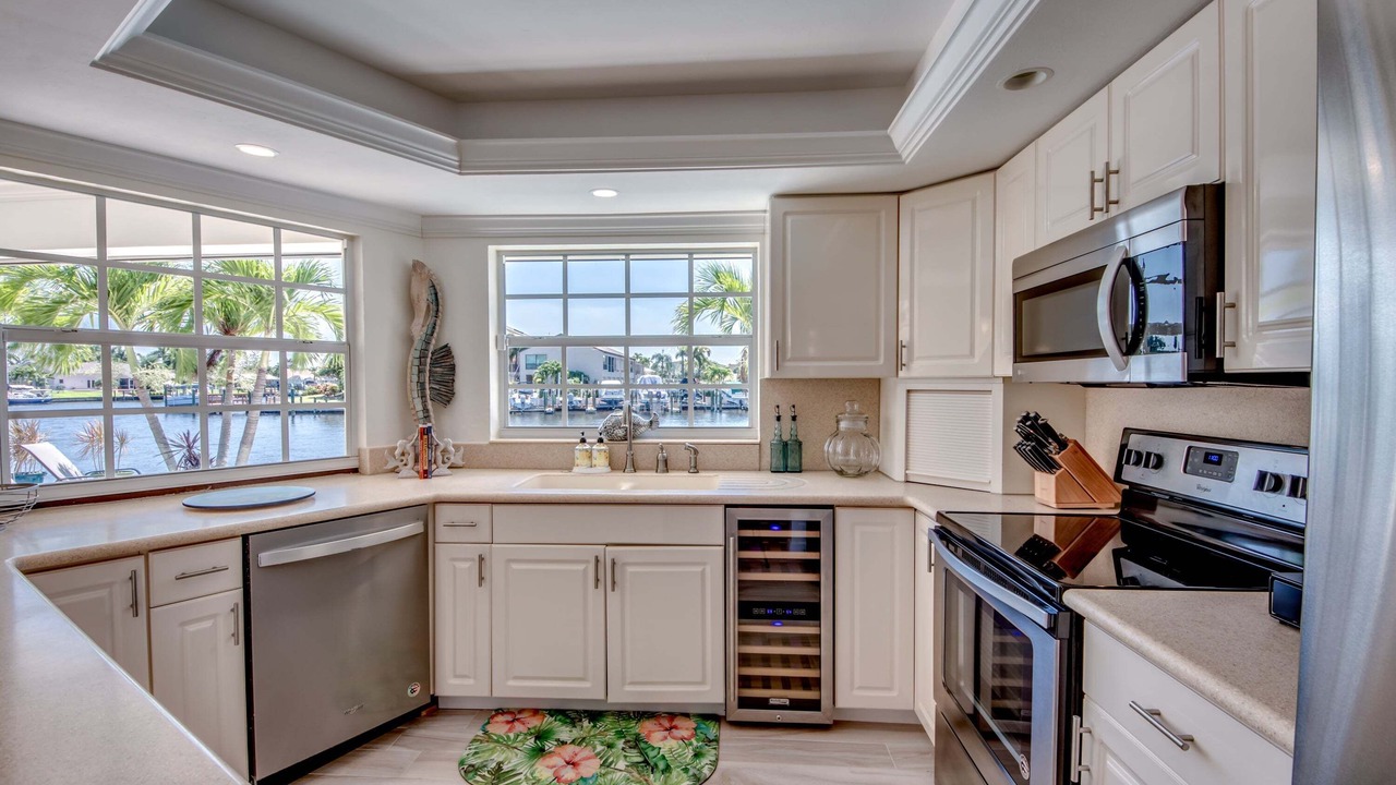 Photo of Kitchen in Caloosahatchee