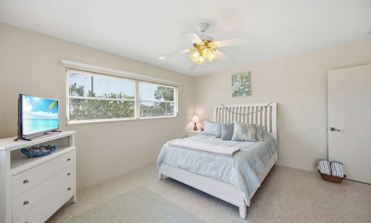 Photo of Bedroom in Englewood