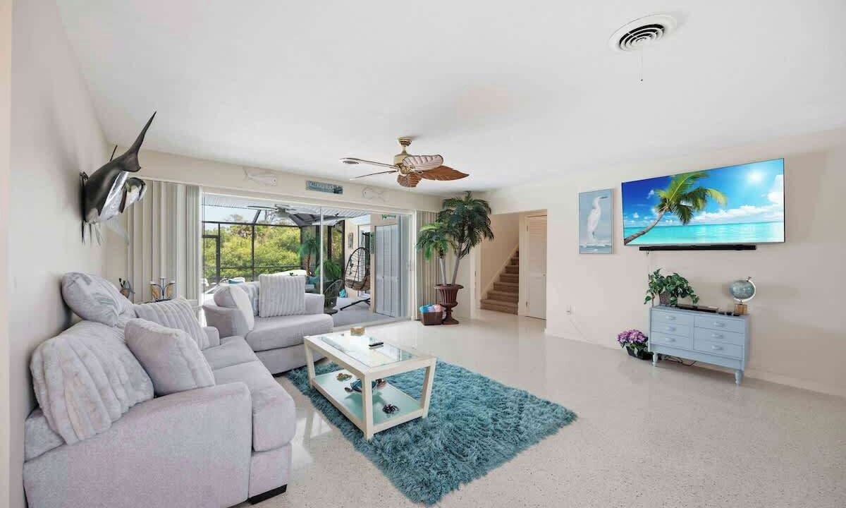 Photo of Livingroom in Englewood