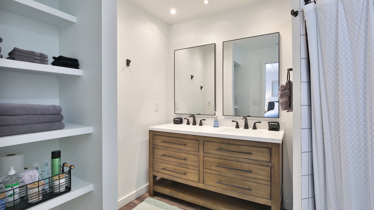 Photo of Bathroom in Quail Run