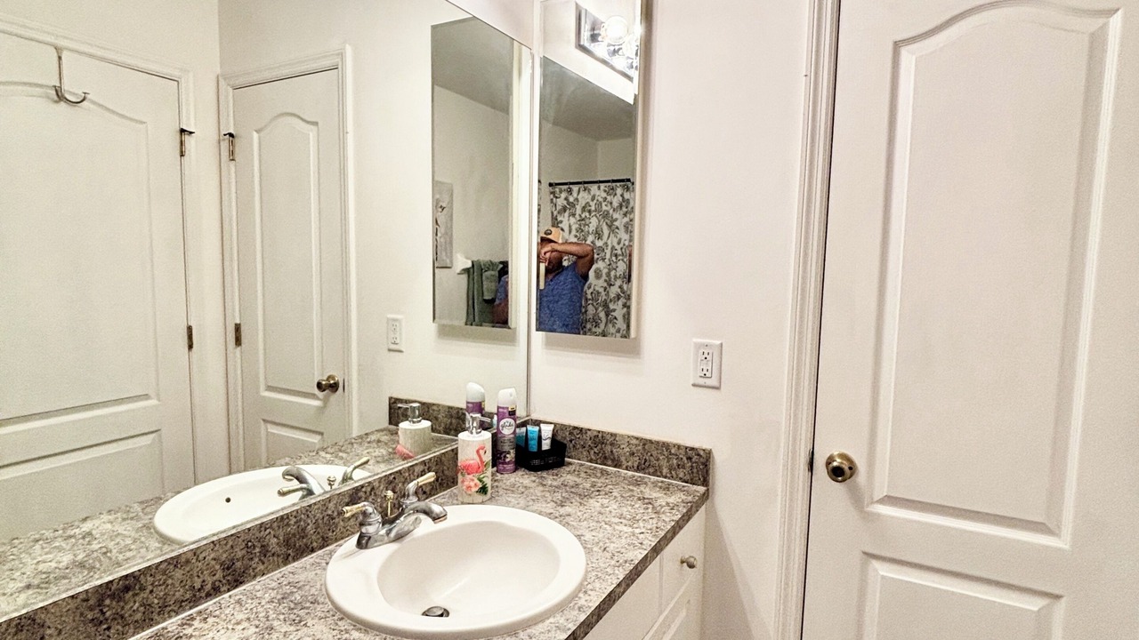 Photo of Bathroom in Harris