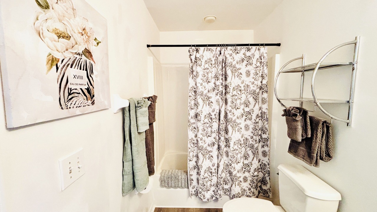 Photo of Bathroom in Harris