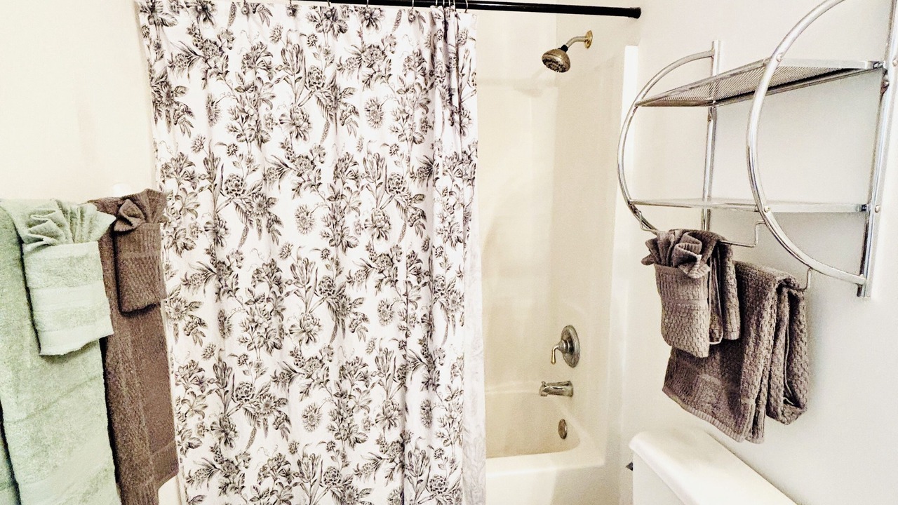 Photo of Bathroom in Harris