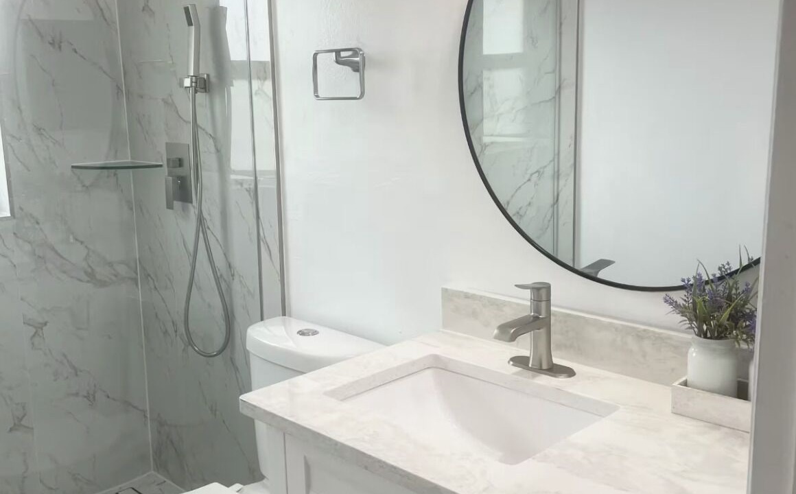 Photo of Bathroom in San Carlos Park