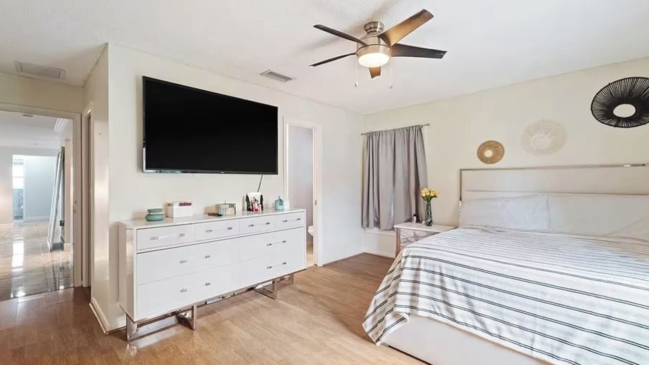 Photo of Bedroom in San Carlos Park