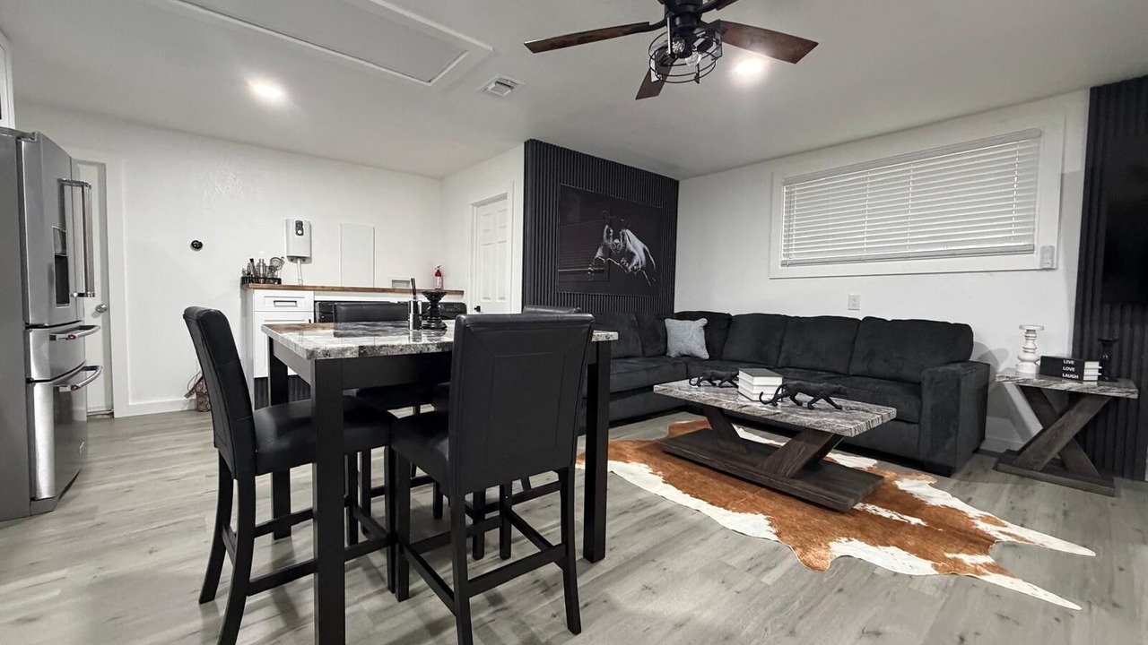 Photo of Livingroom in Wesley Chapel South