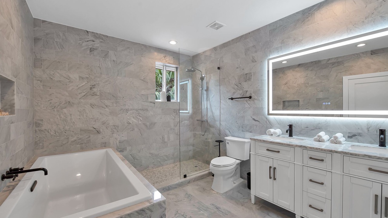 Photo of Bathroom in Coral Terrace