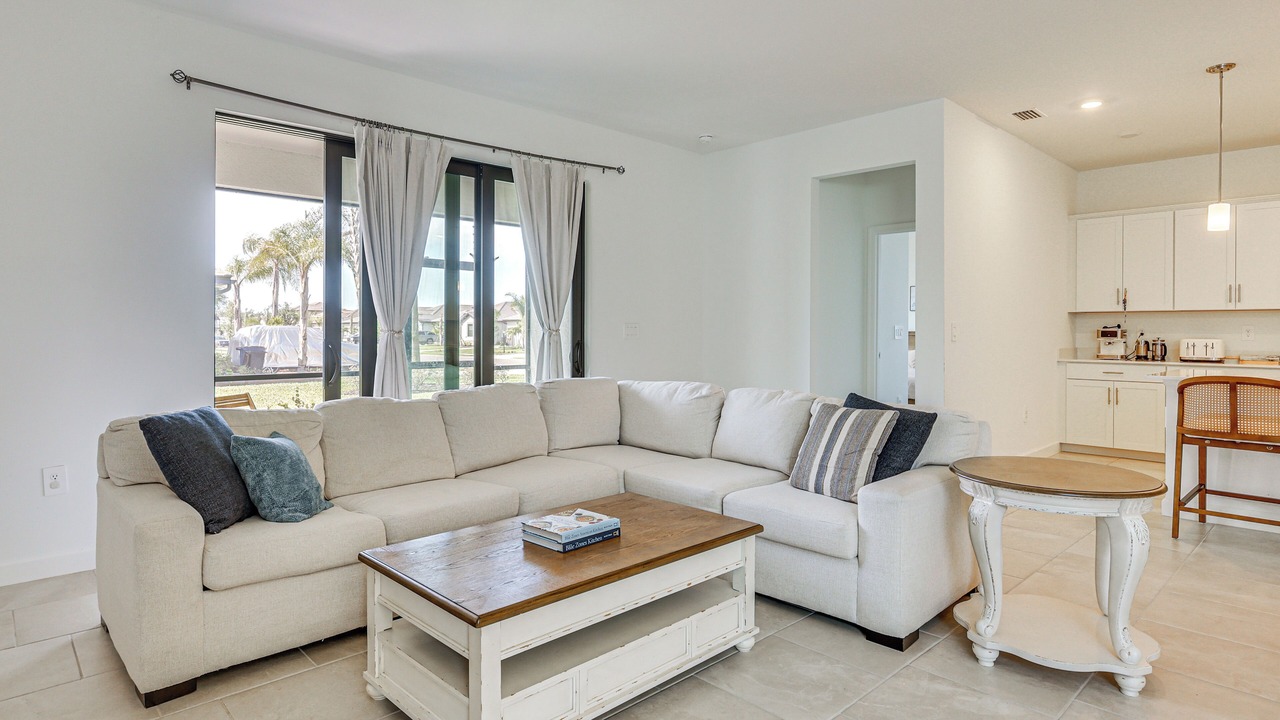 Photo of Livingroom in Estero