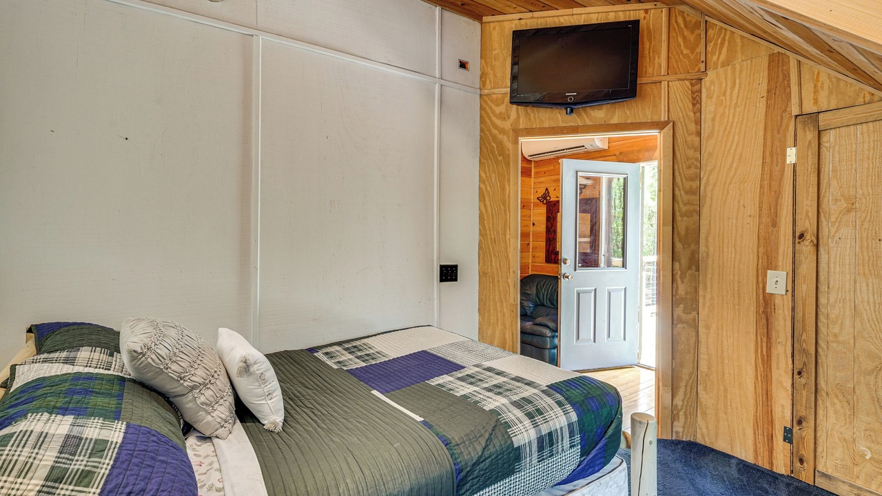 Photo of Bedroom in Bell
