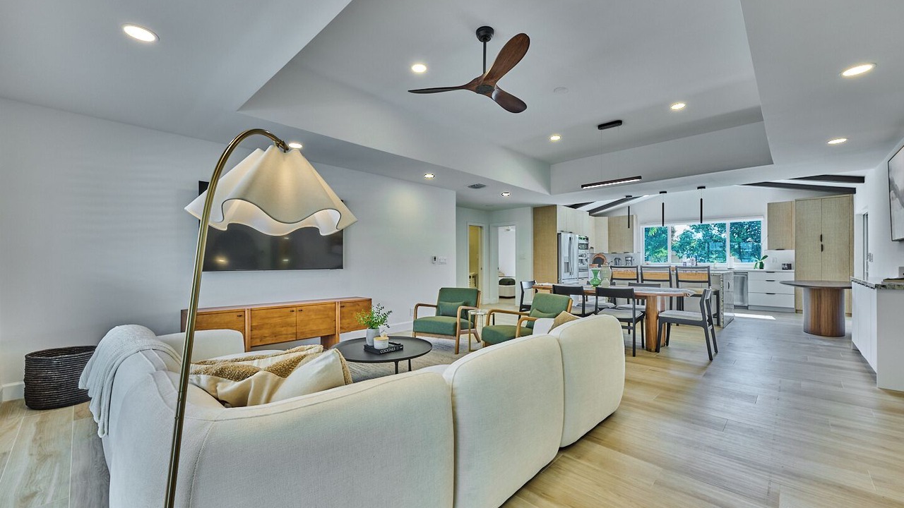 Photo of Livingroom in Tropic Palms